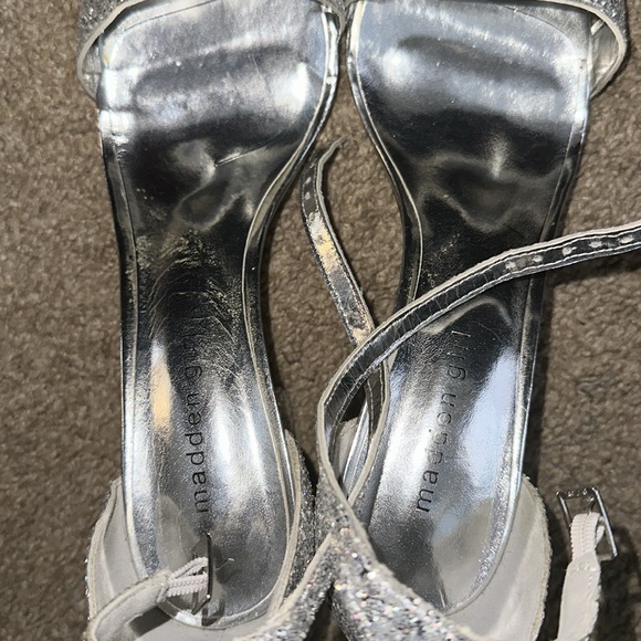 Madden Girl Silver Glitter - Picture 3 of 4